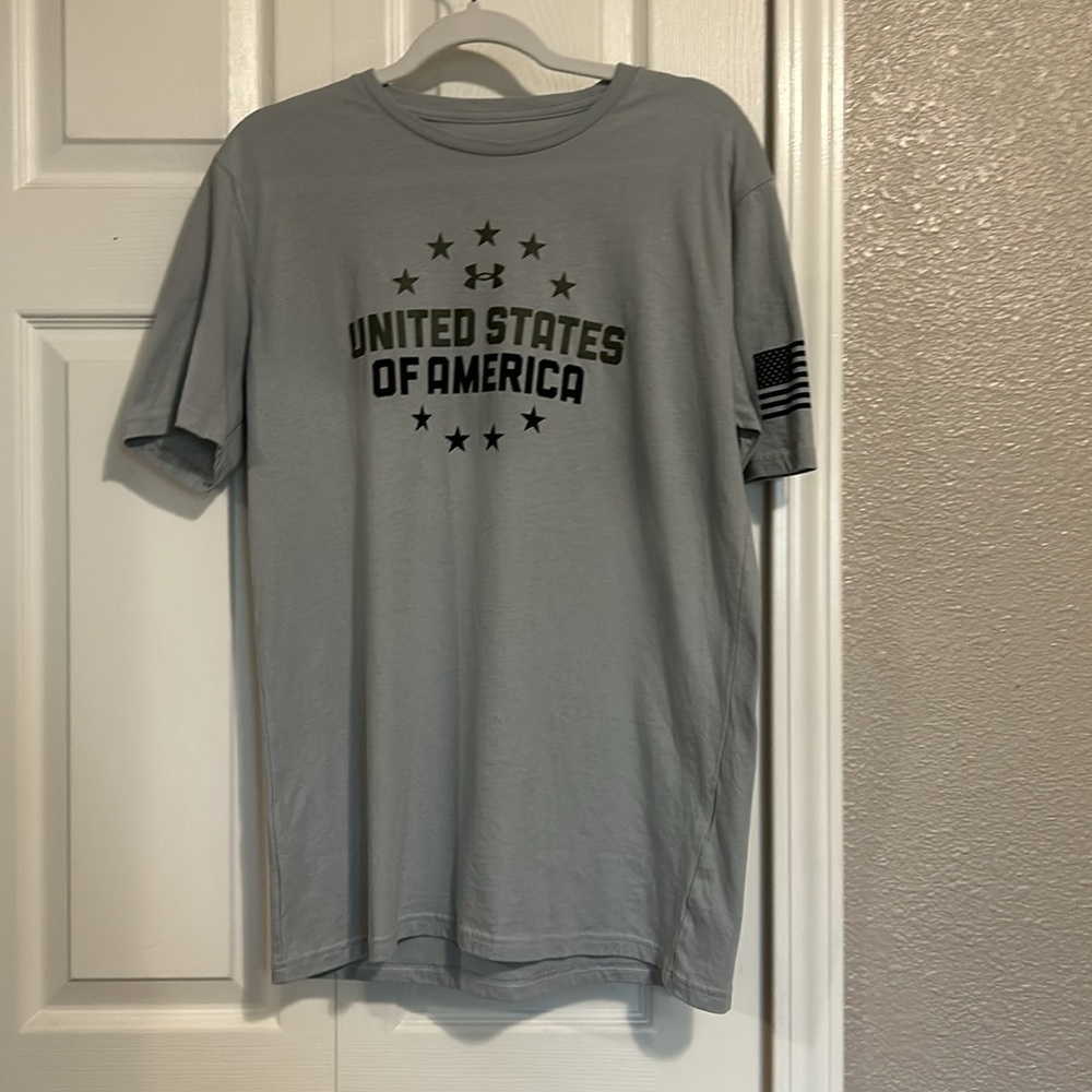 Under Armour Freedom USA Chest T-Shirt Men Freedom Usa Chest T-Shirt Size M